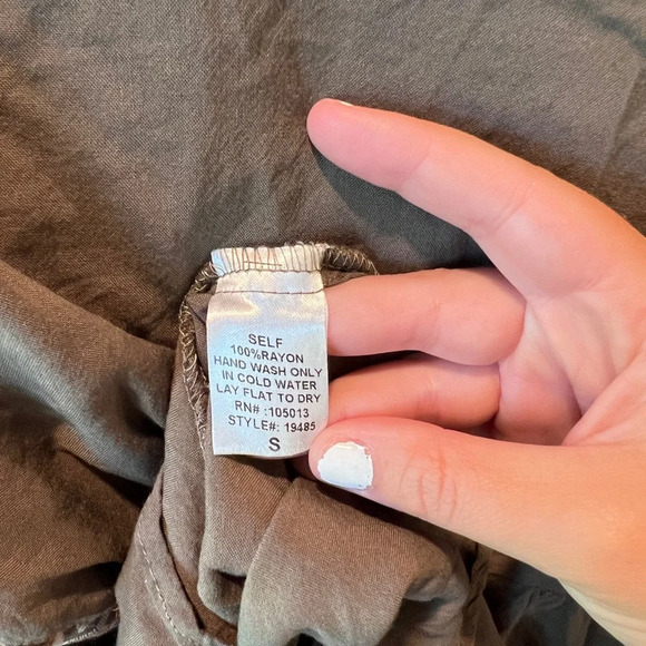 Savannah Jane 3/4 sleeve square neck top size small - Picture 6 of 8